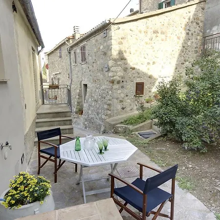 The View A Pop Style In Maremma,